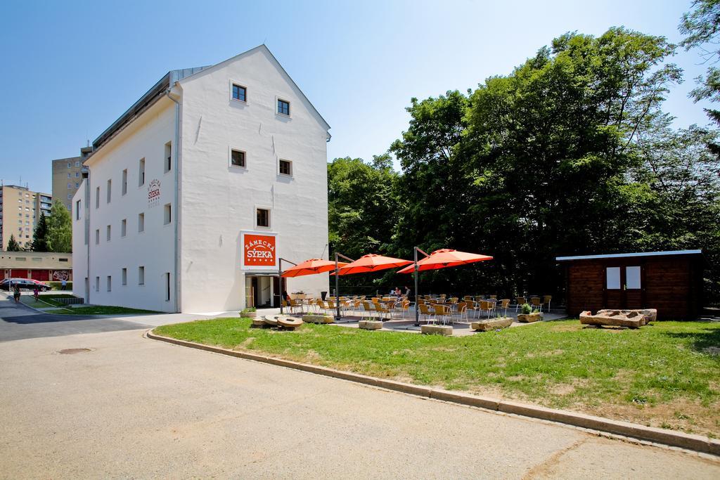 Hotel Zamecka Sypka Blansko Exteriör bild