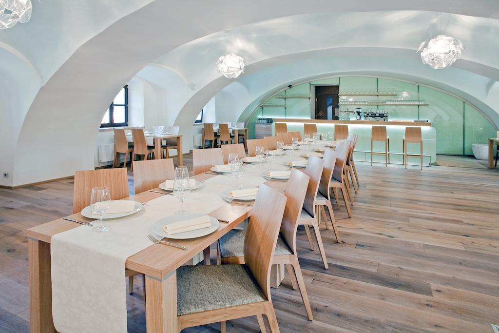 Hotel Zamecka Sypka Blansko Exteriör bild